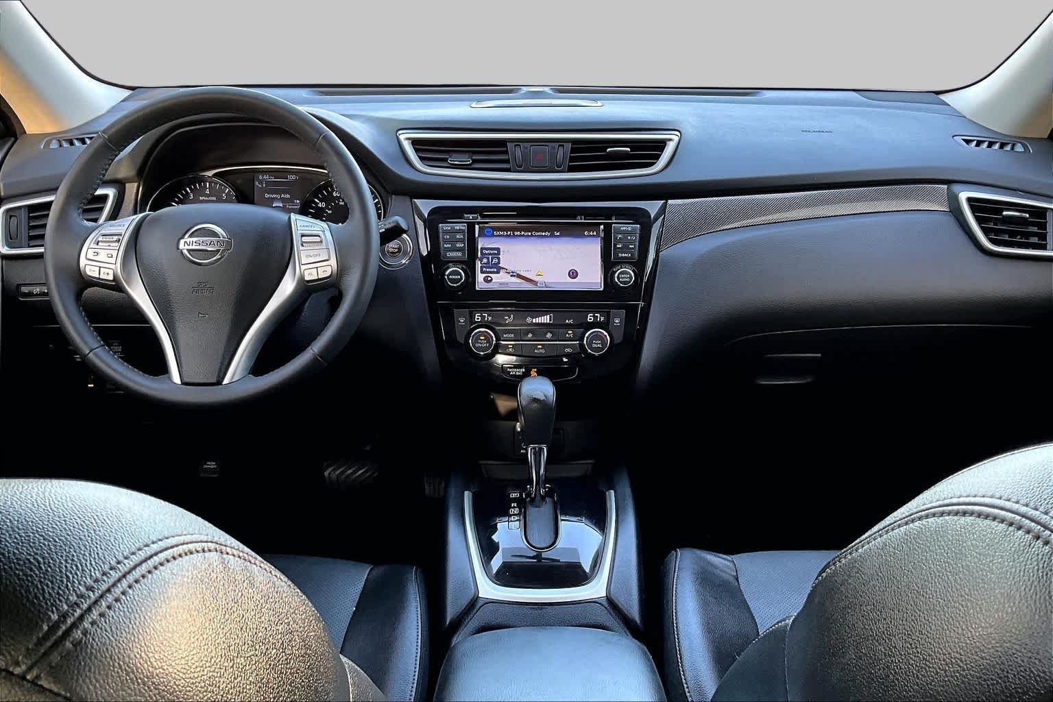 Used 2016 Pearl White Nissan SL image 15
