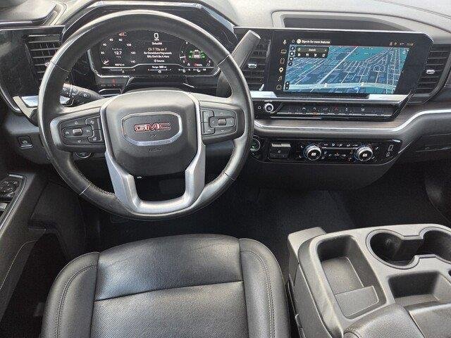 Used 2025 Summit White GMC SLT image 22
