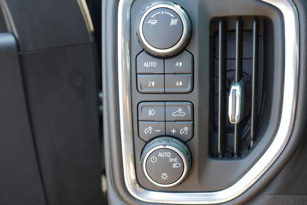 Certified Used 2019 Satin Steel Metallic Chevrolet RST image 23