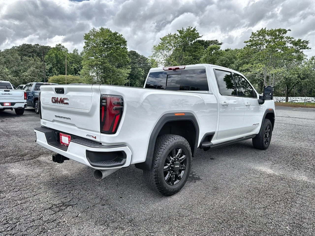 Used 2025 Summit White GMC AT4 image 8