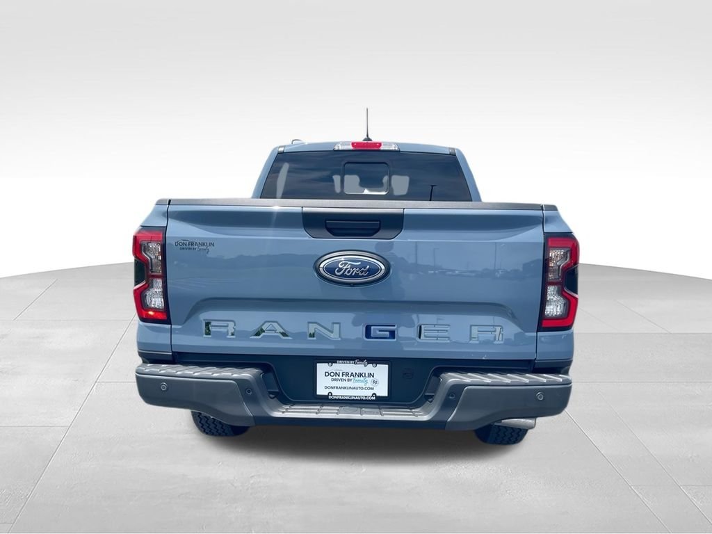 Used 2024 Gray Ford Lariat image 8