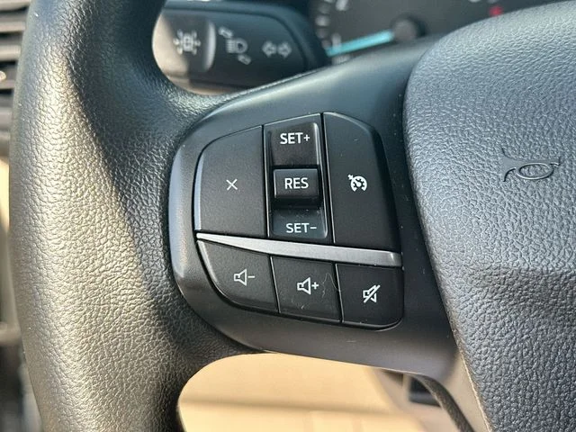 Used 2022 Silver Ford SE image 42