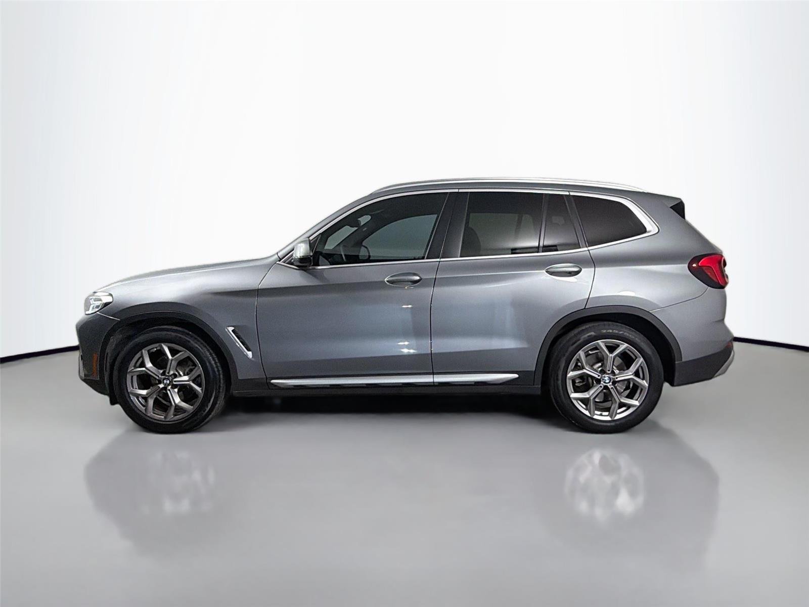 Used 2023 Skyscraper Gray Metallic BMW sDrive30i image 9