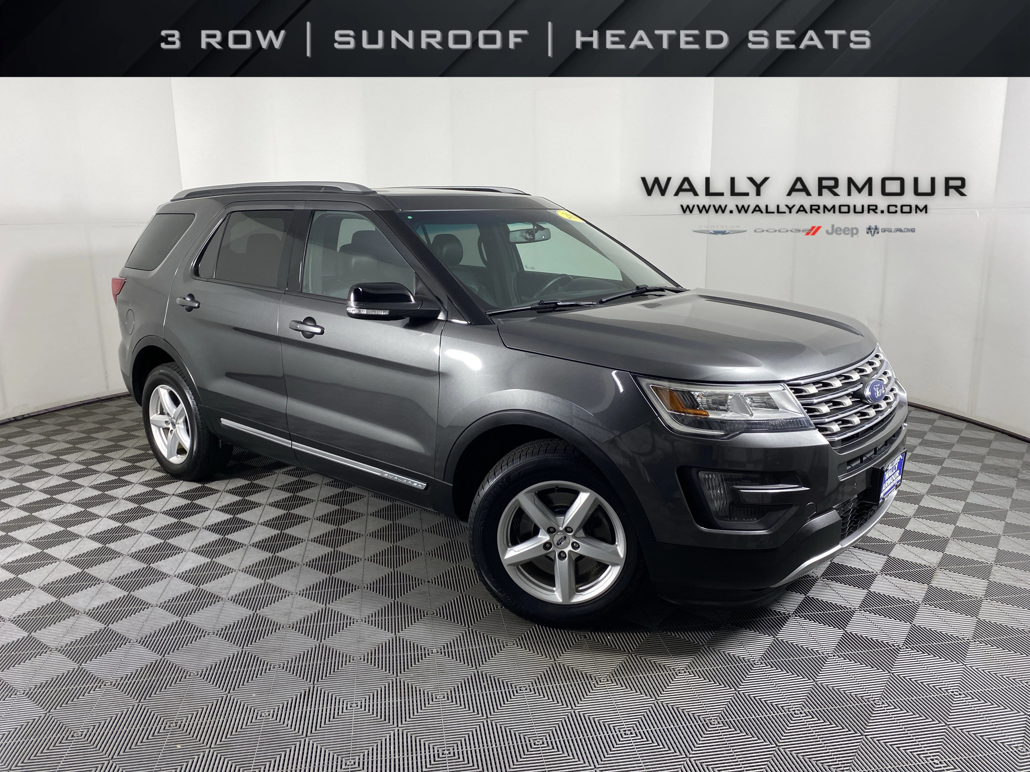 2016 Ford Explorer XLT 4WD's photo