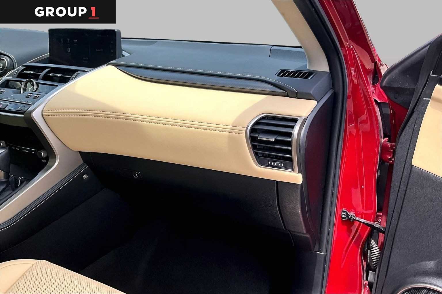 Certified Used 2020 Matador Red Mica Lexus  image 16
