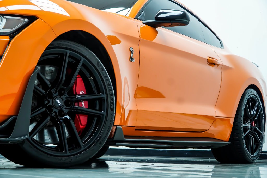 Used 2021 Orange Ford Shelby GT500 image 4