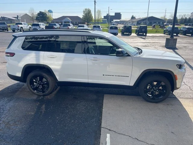 New 2026 White Jeep Limited image 7