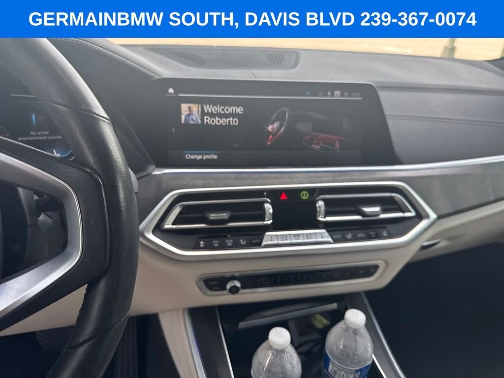 Certified Used 2022 Dark Graphite BMW xDrive45e image 15