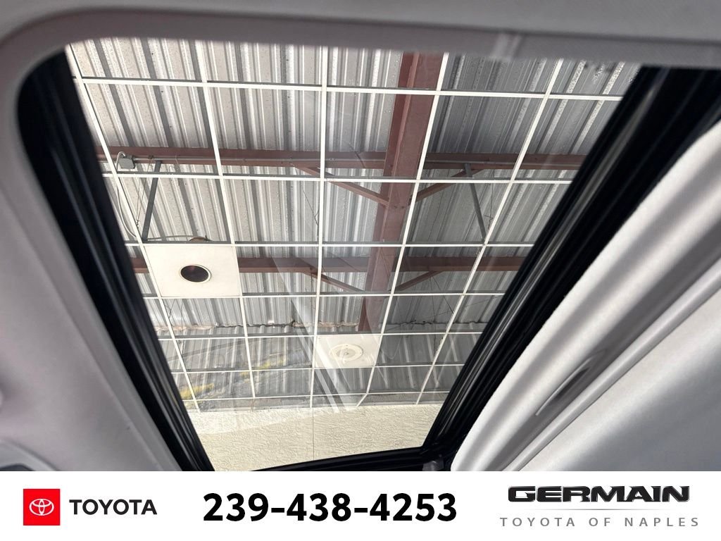 Used 2022 Silver Toyota XLE image 16