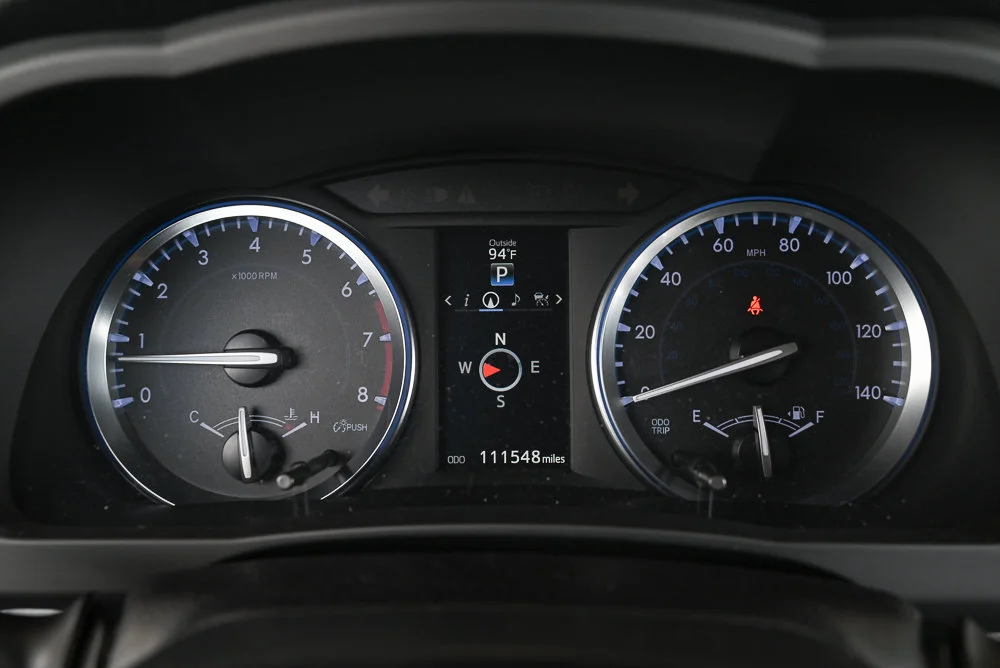 Used 2015 Silver Toyota Limited image 7