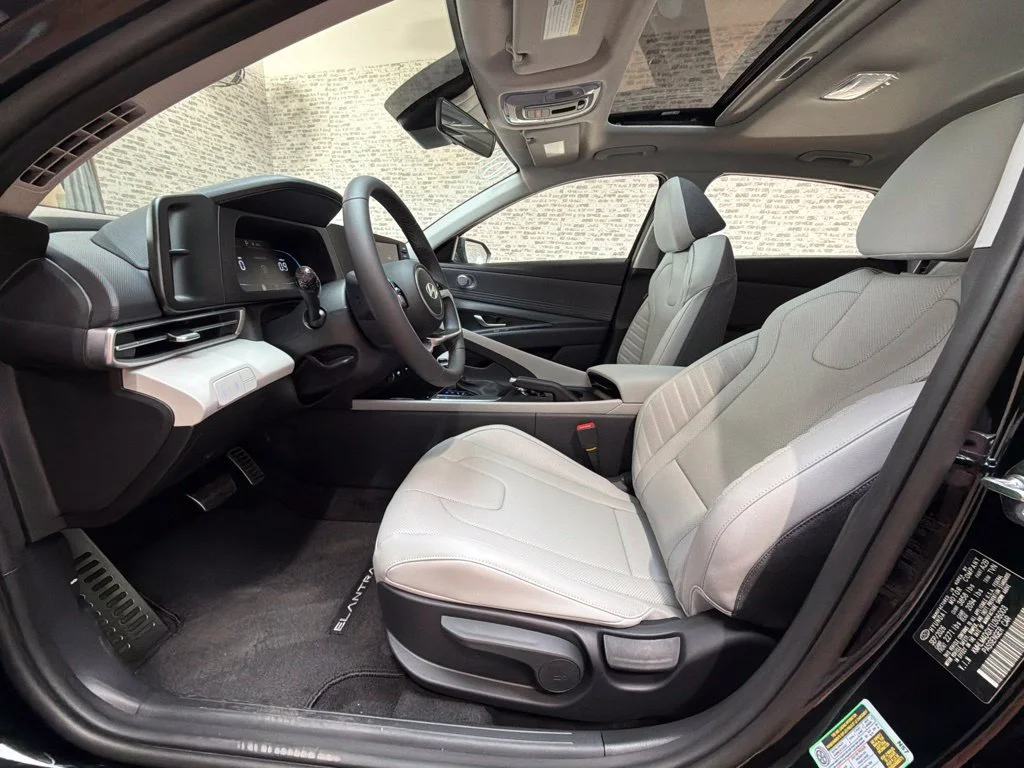 New 2026 Abyss Black Hyundai SEL Sport Plus image 28