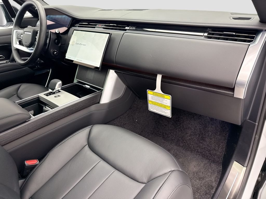 New 2026 Fuji White Land Rover Autobiography image 15