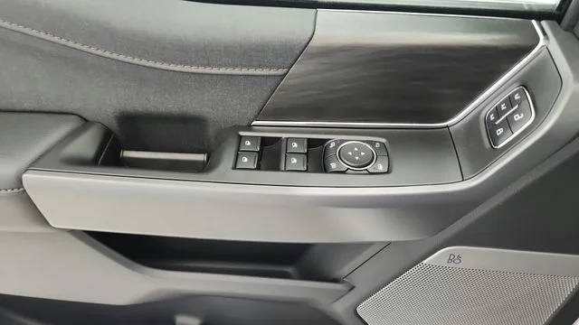 New 2026 Star White Metallic Tri-Coat Ford Lariat® image 46