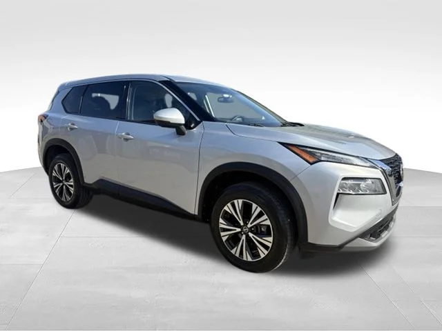 Used 2021 Silver Nissan SV image 9