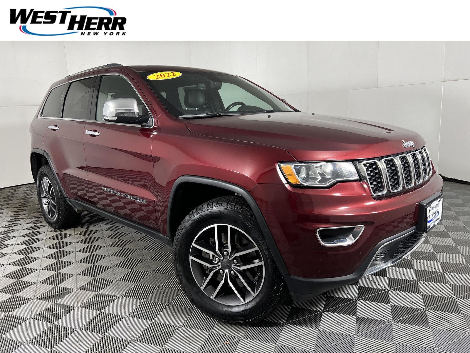 Used 2022 Velvet Red Pearlcoat Jeep Limited image 1
