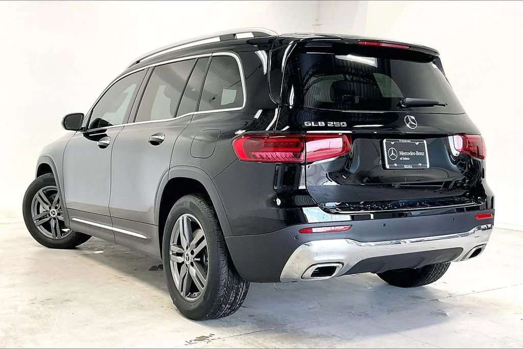 New 2026 Night Black Mercedes-Benz GLB 250 image 24