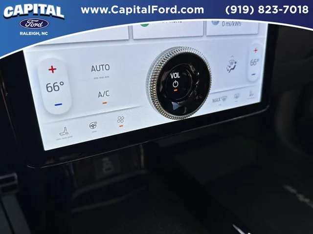 Used 2025 Black Ford Premium image 30