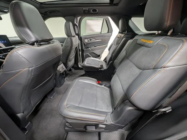 New 2026 Star White Metallic Tri-Coat Ford Tremor® image 45