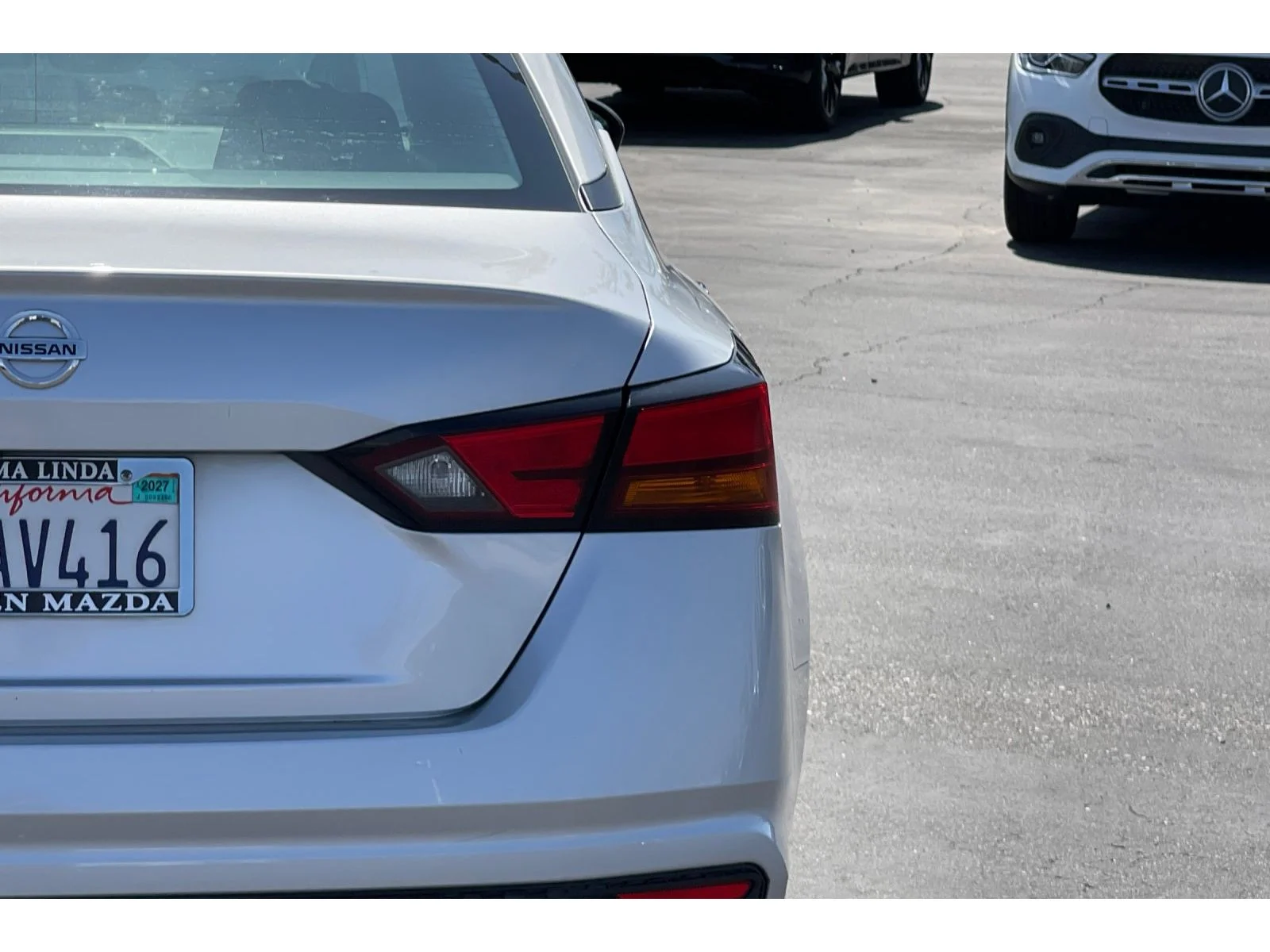 Used 2020 Brilliant Silver Metallic Nissan 2.5 S image 17