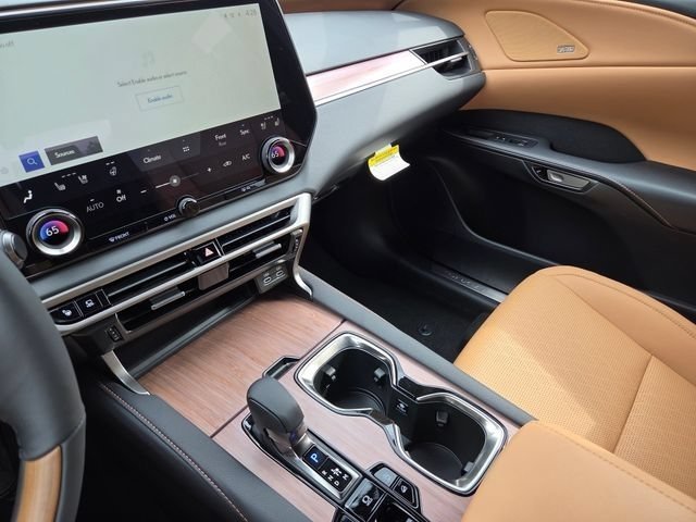 New 2026 Iridium Lexus PREMIUM PLUS image 32