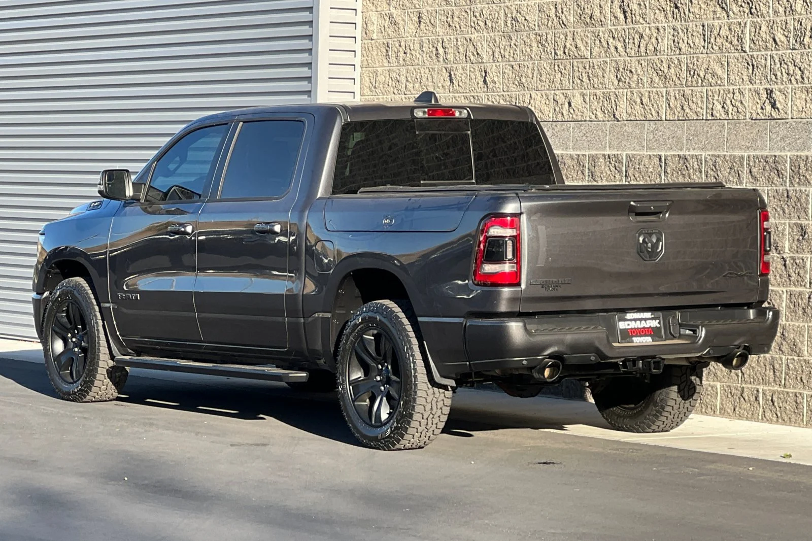 Used 2020 Granite Crystal Metallic Clearcoat Ram Big Horn image 5