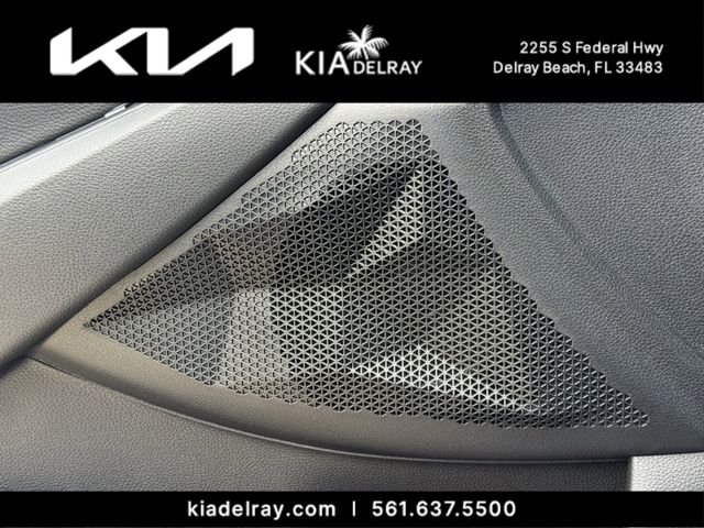 New 2026 Pluton Blue / Black Roof Kia S image 15
