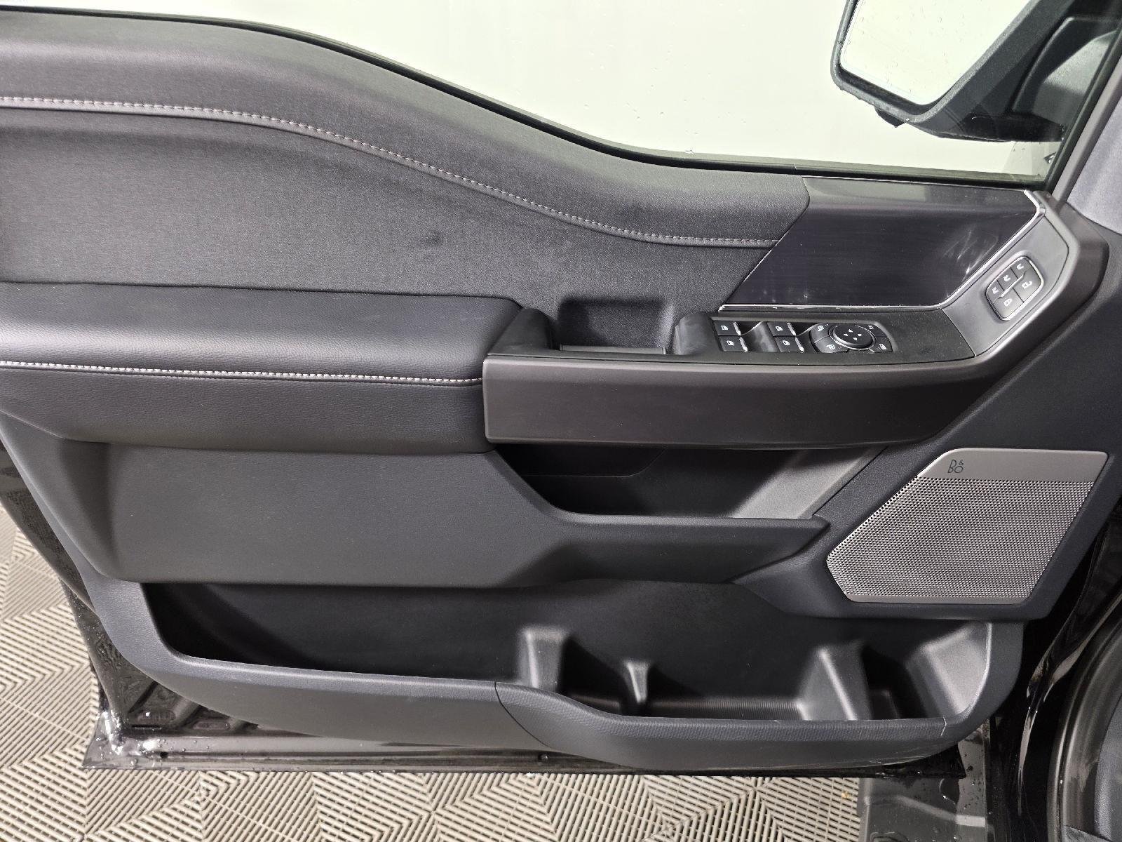 New 2025 Agate Black Metallic Ford Lariat® image 54