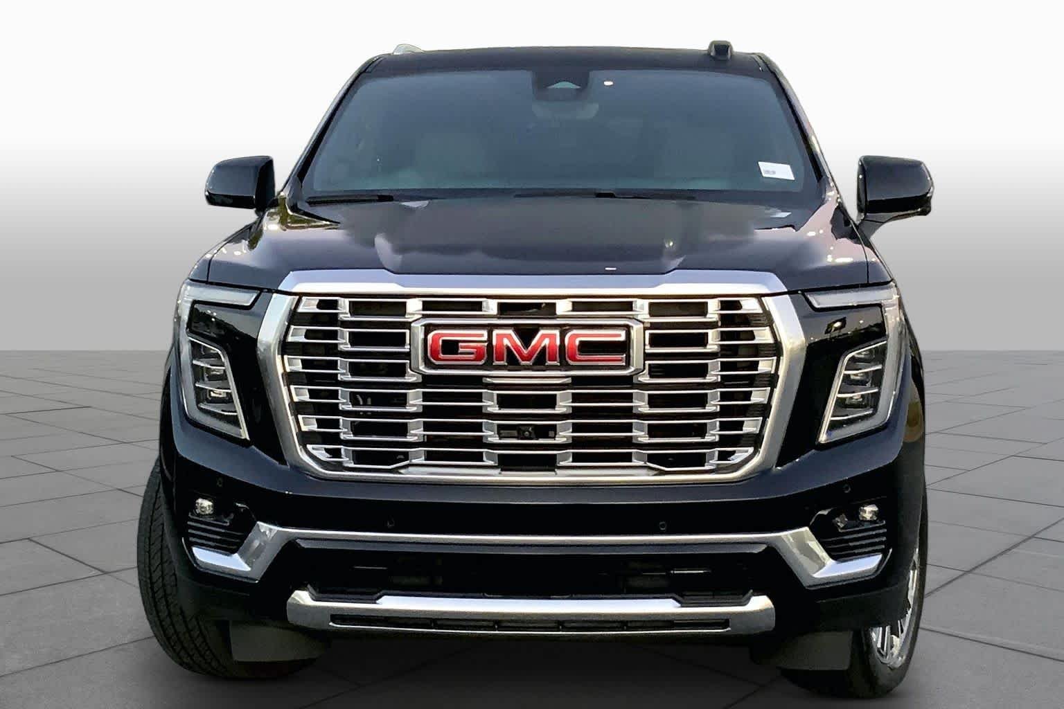 Used 2025 Onyx Black GMC Denali image 4