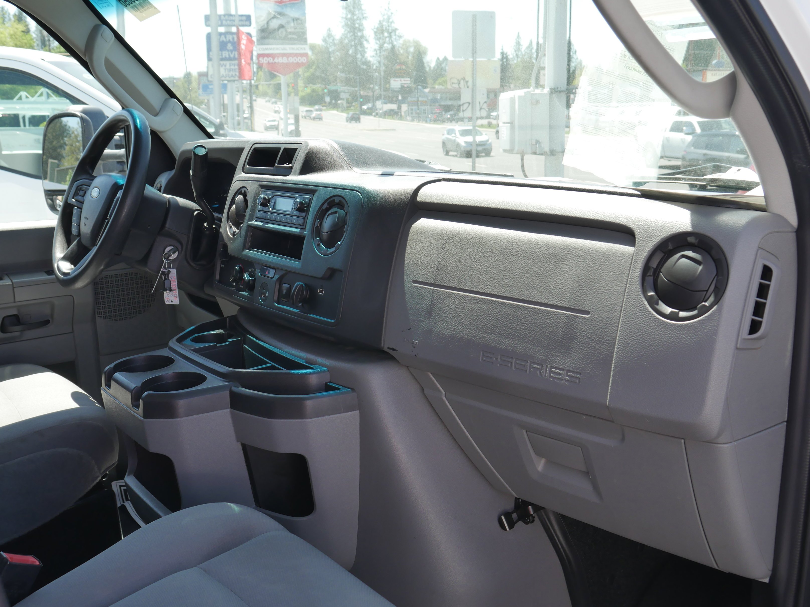 2024 Ford E-Series Cutaway Base - Photo 15
