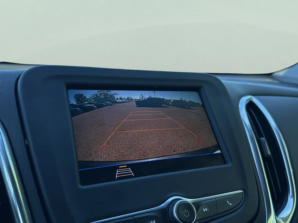 Used 2020 Nightfall Gray Metallic Chevrolet LT image 18