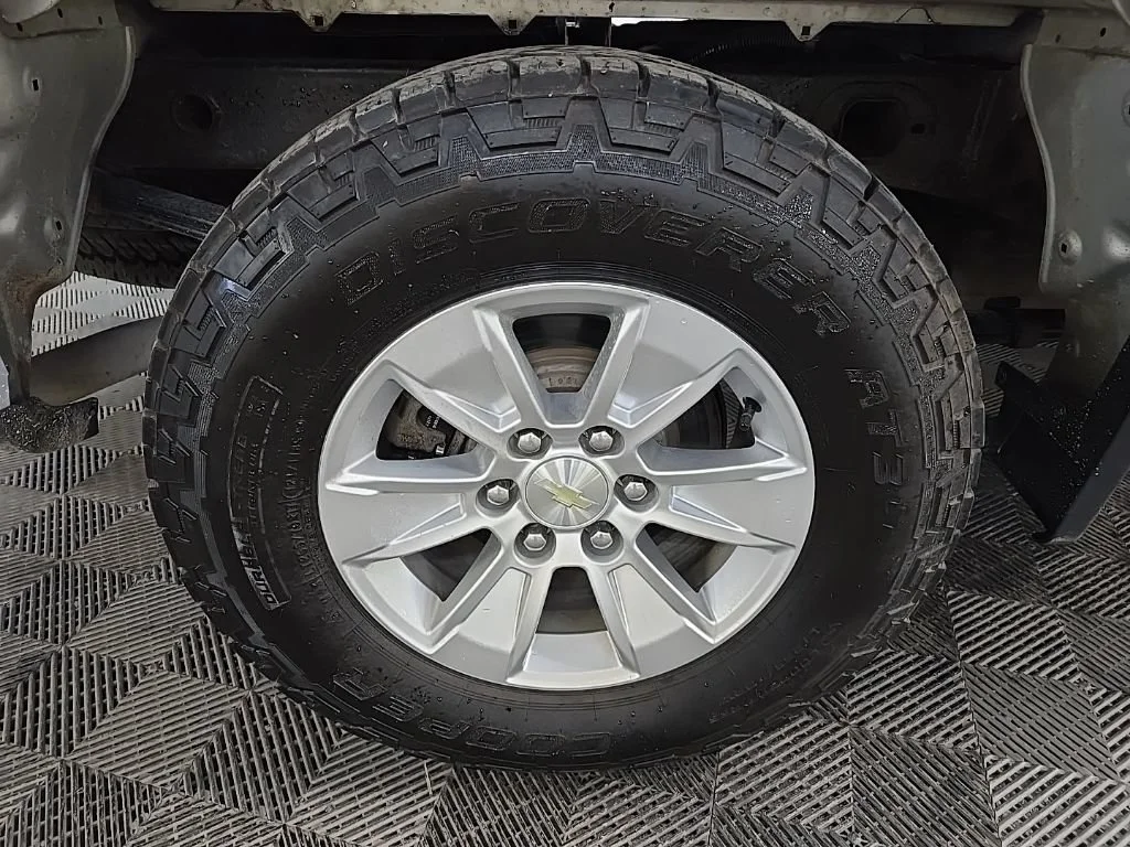 Used 2019 Silver Ice Metallic Chevrolet LT image 13