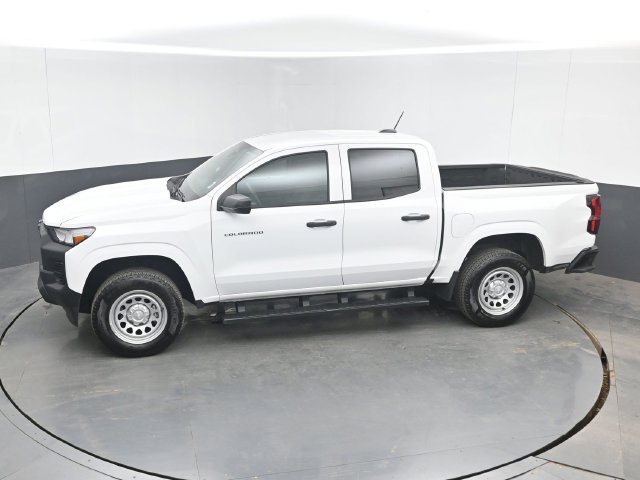 Used 2025 White Chevrolet Work Truck image 33