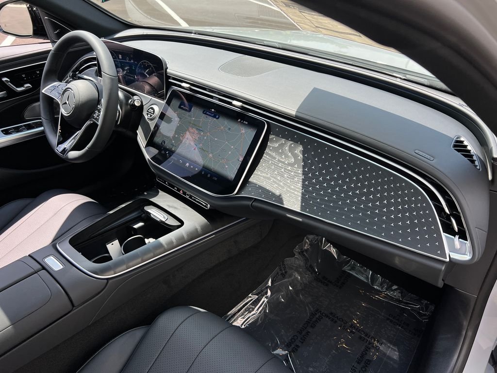 New 2026 MANUFAKTUR Alpine Grey Mercedes-Benz E 350 image 26