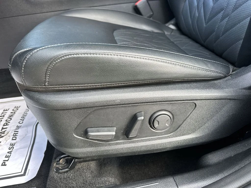 Used 2024 Black Kia X-Line image 12