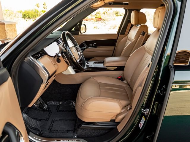 Certified Used 2025 British Racing Green SV Bespoke Ultra Met Gloss Land Rover SE image 14