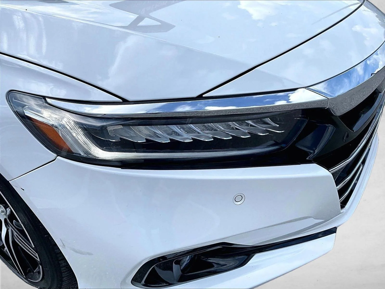 Used 2021 Platinum White Pearl Honda Touring image 28