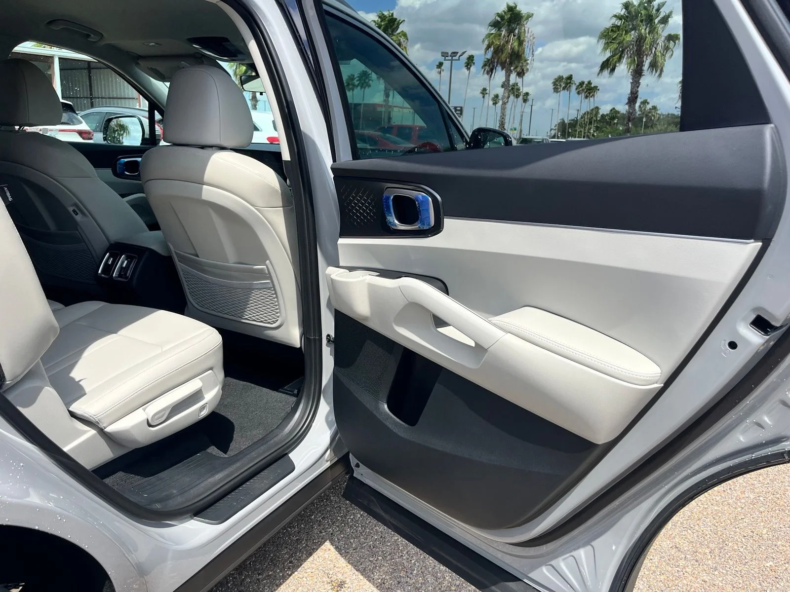 New 2026 Gray Kia S image 19
