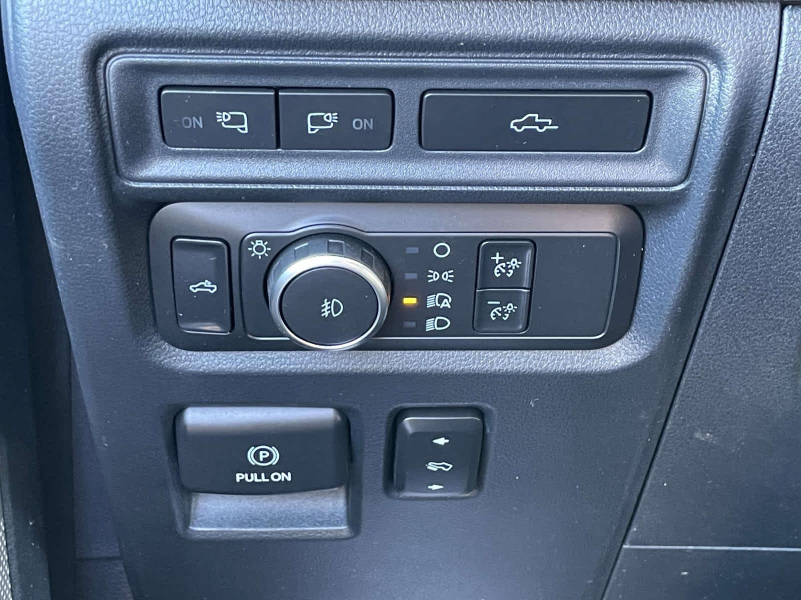 Used 2021 Agate Black Metallic Ford LARIAT image 41
