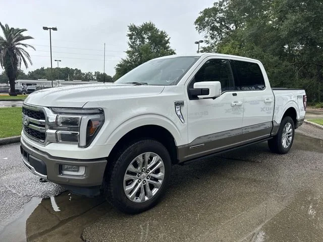 Used 2025 Star White Ford King Ranch image 6