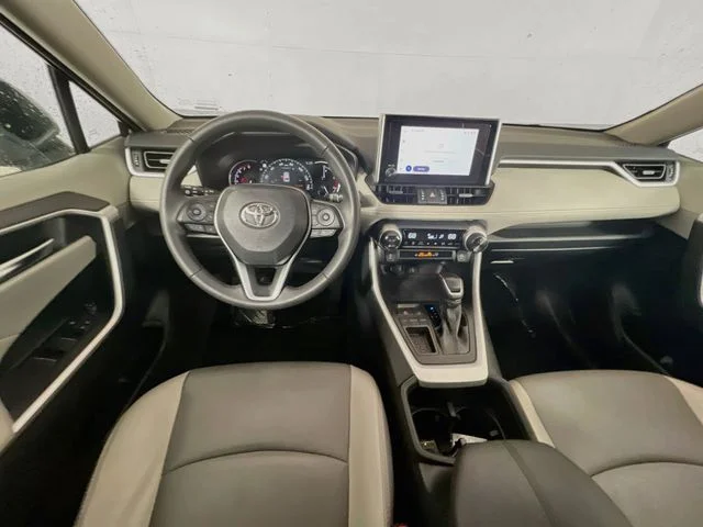 Used 2024 Magnetic Gray Metallic Toyota XLE Premium image 21