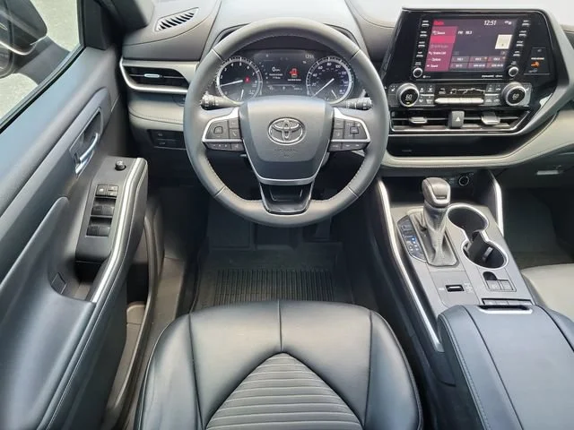 2022 Toyota Highlander XSE - Photo 6