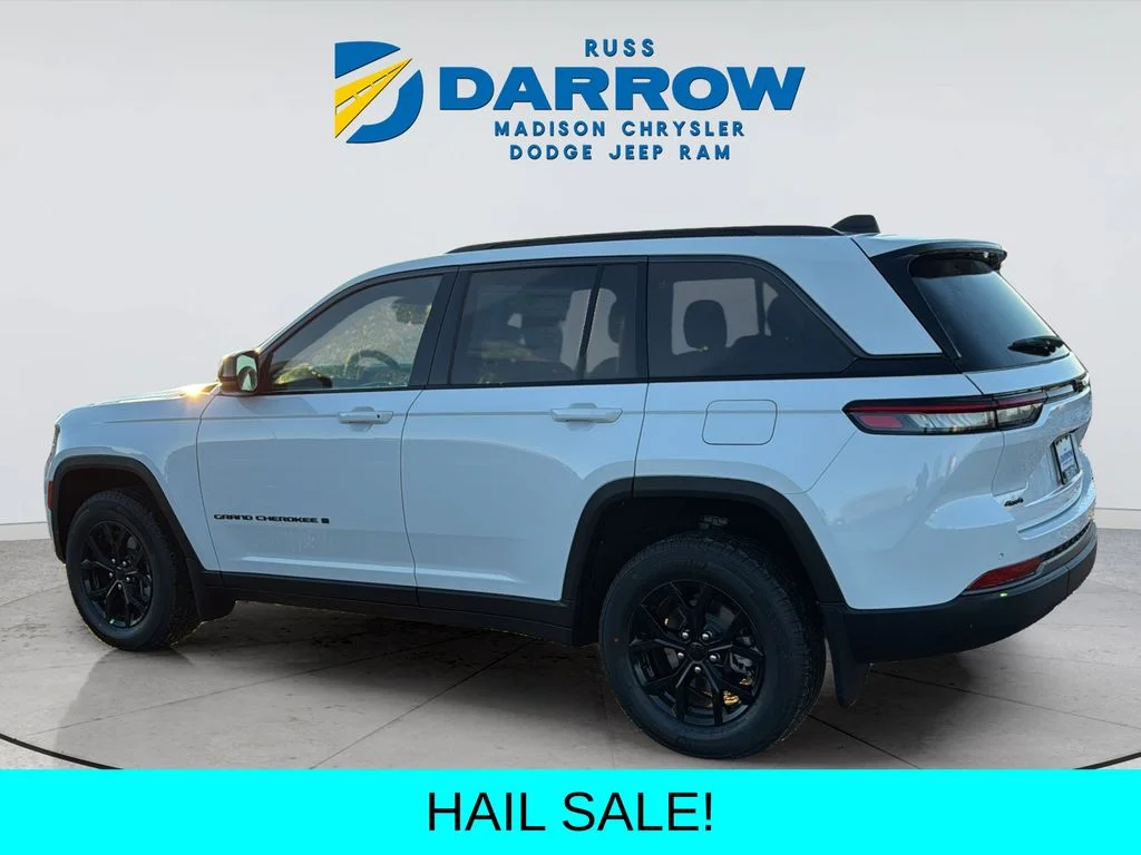New 2026 White Jeep Altitude image 3