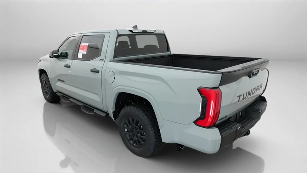 New 2026 Lunar Rock Toyota SR5 image 44