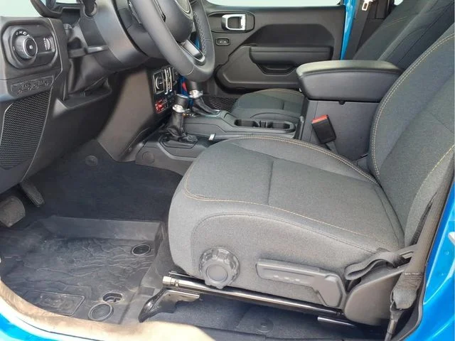 Used 2025 Blue Jeep Willys image 19