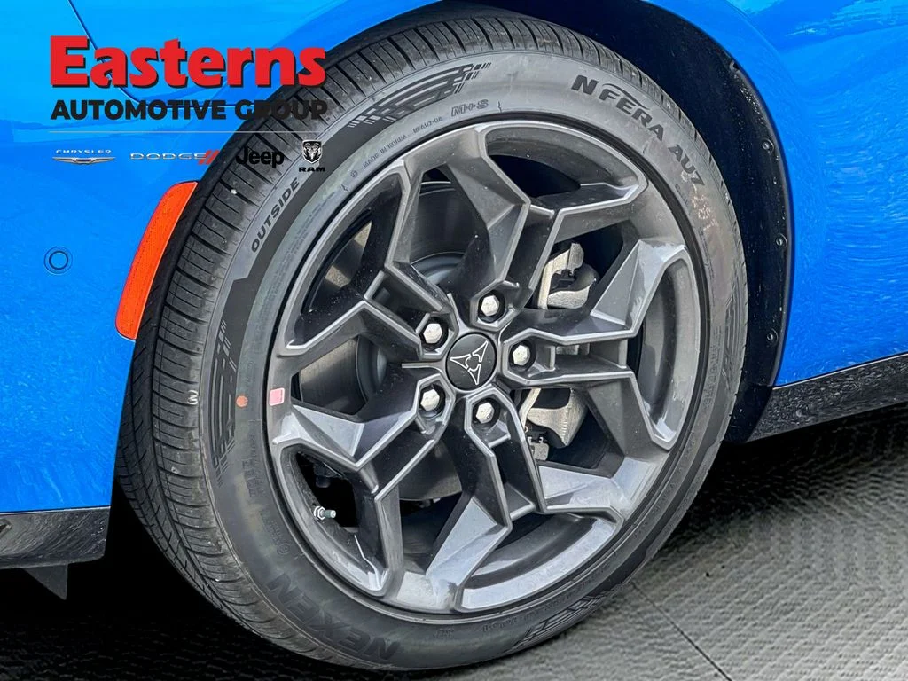 New 2026 Bludicrous Exterior Paint Dodge R/T Plus image 24