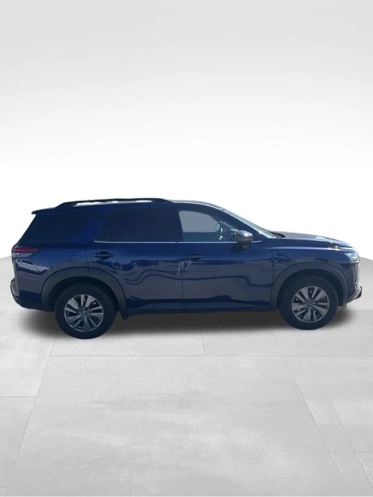 Used 2024 Deep Ocean Blue Nissan SV image 1
