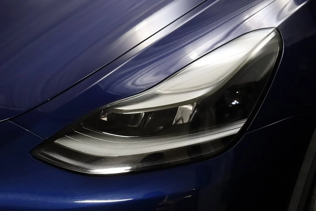 Used 2022 Deep Blue Metallic Tesla Long Range image 4