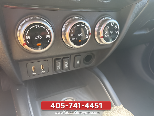 Used 2023 White Mitsubishi 2.0 LE image 18