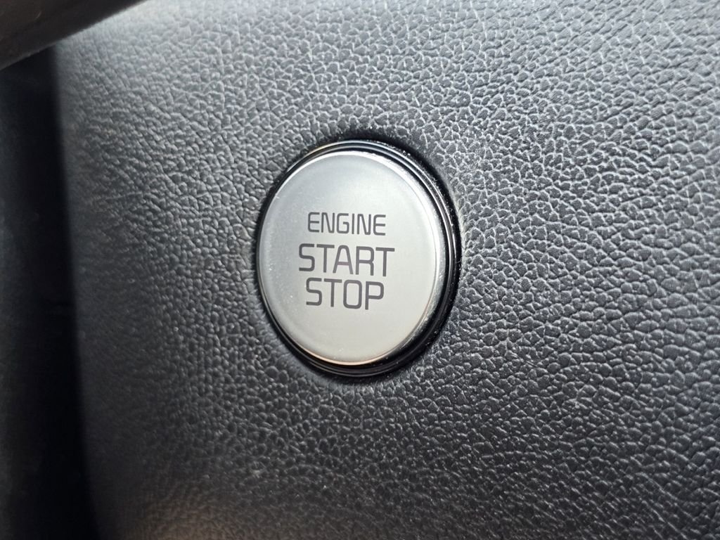 Used 2023 White Kia X-Line SX Prestige image 30