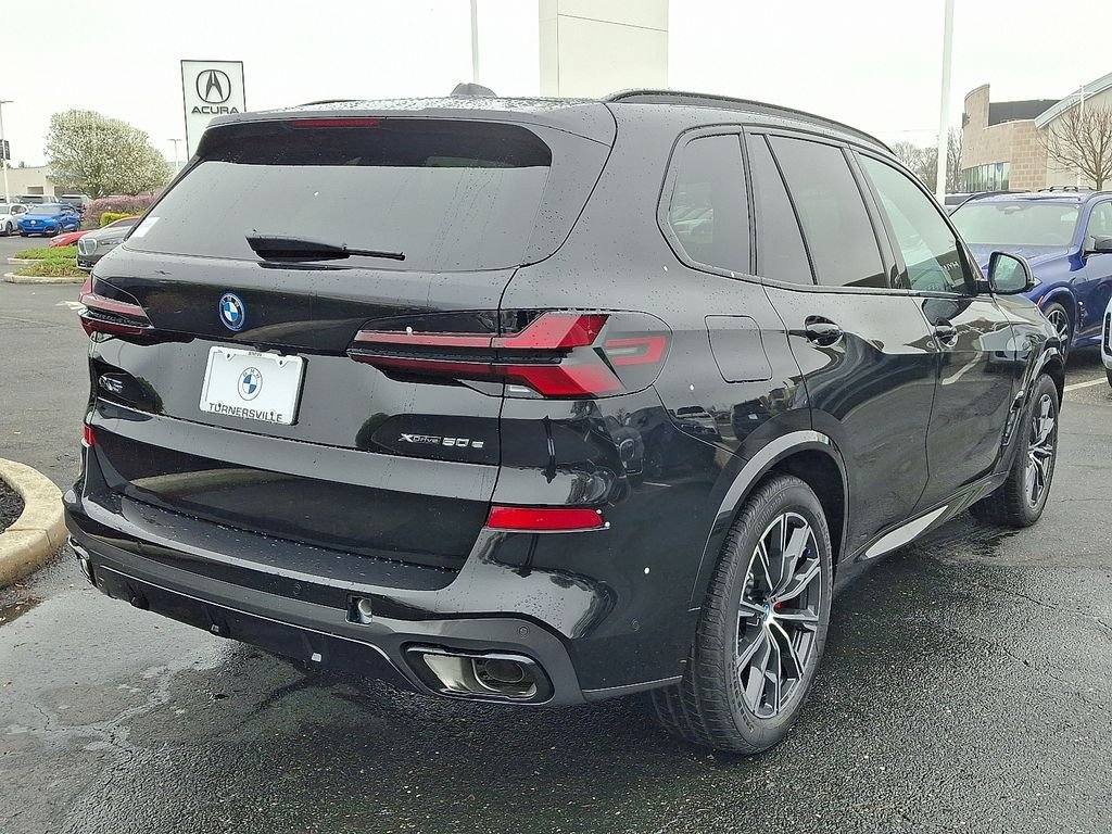 Used 2026 Black Sapphire Metallic BMW xDrive50e image 4